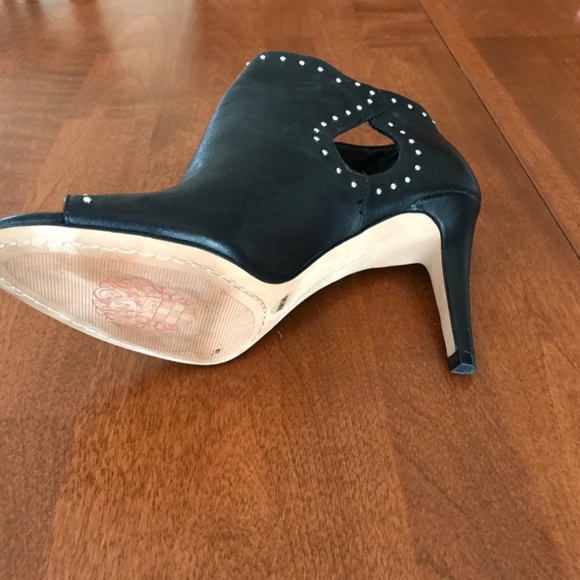 Shoes - Picture 3 of 3